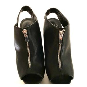 Jessica Simpson platforms